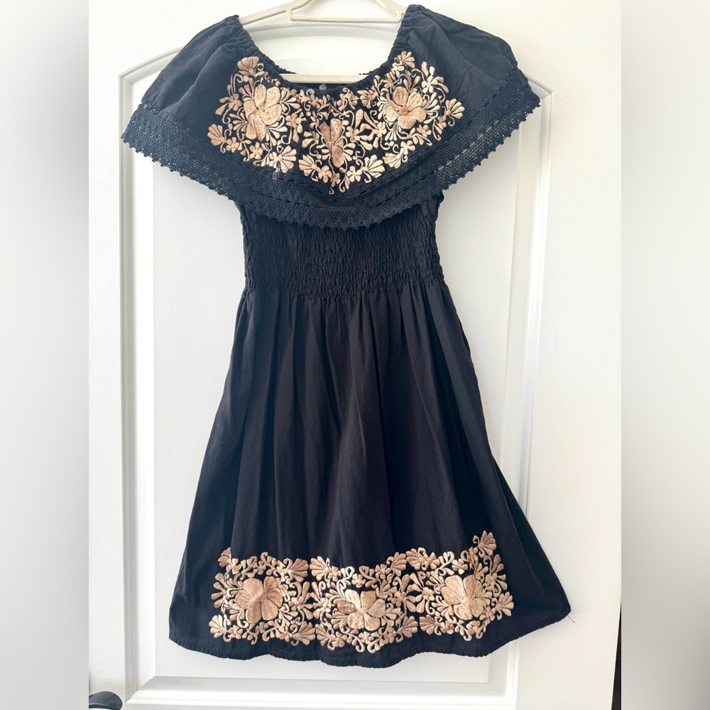 Elegant Black Floral